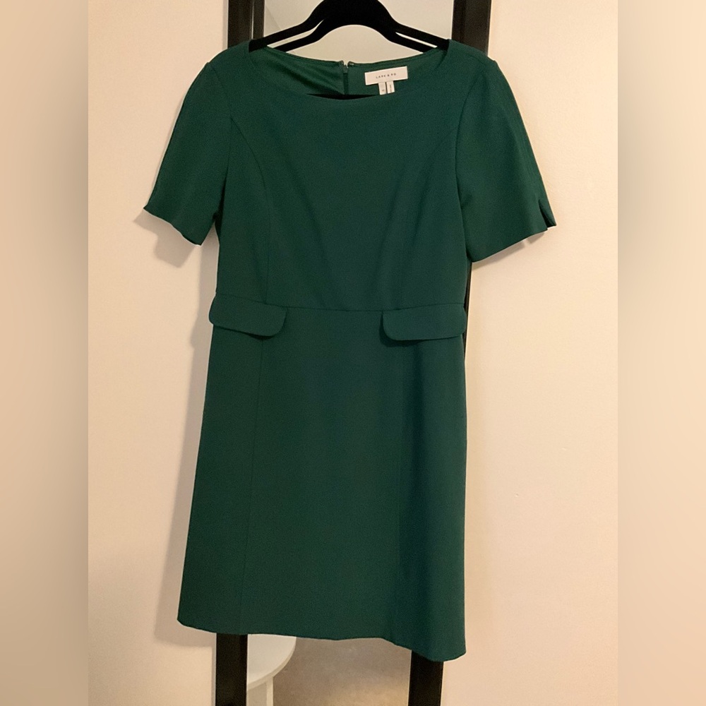 Lark & Ro Elegant Green Midi Dress